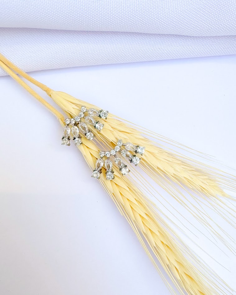 Brinco Ear Cuff Com Cristais e Zircônias Banho Branco