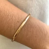 Bracelete Liso Minimalista Grosso Banho Dourado