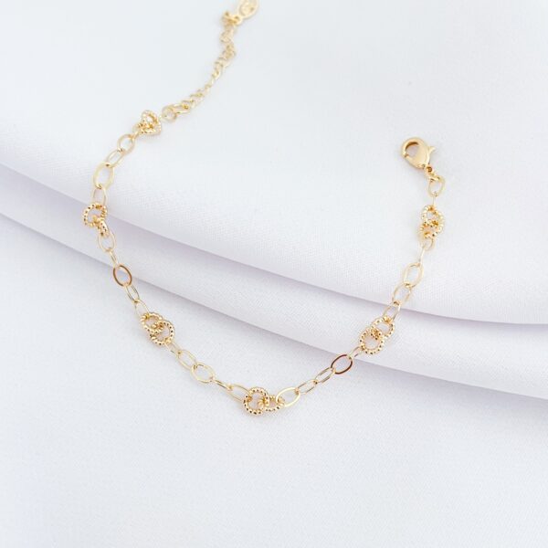 Pulseira com Elos Detalhados Banho Dourado - Image 2