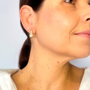 Brinco de Argola Triangular Abaulado Banho Dourado