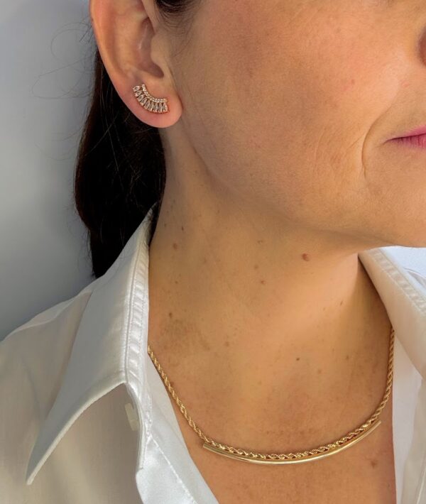 Brinco Ear Cuff com Navetes Banho Dourado