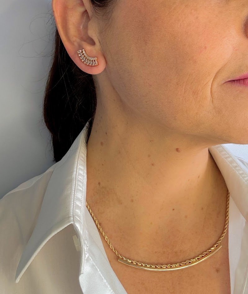 Brinco Ear Cuff com Navetes Banho Dourado