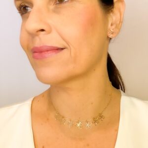 Conjunto de Flores Vazadas Banho Dourado