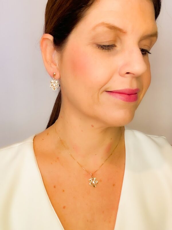 Conjunto Flor com Zircônia Banho Dourado - Image 2