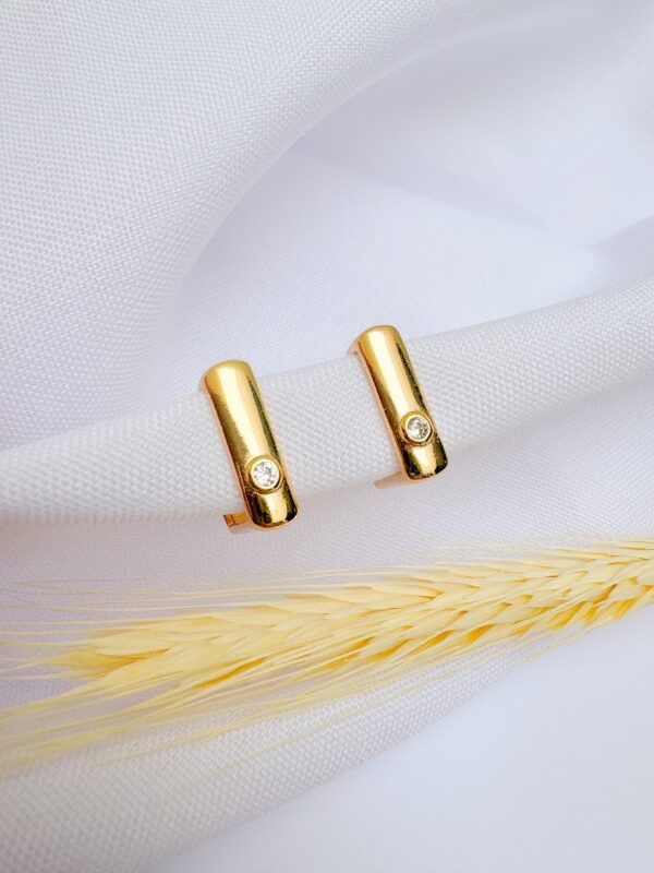 Brinco Argola Quadrada com Zircônia Banho Dourado - Image 2