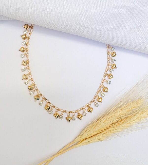 Choker com Corações e Cristais Banho Dourado