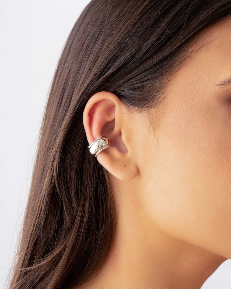 Piercing Liso Bolinhas Banho Branco