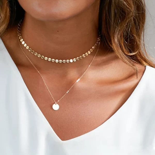 Choker com Medalhas  Entrelaçadas Banho Branco