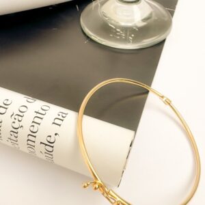 Bracelete Minimalista com Fecho Banho Dourado