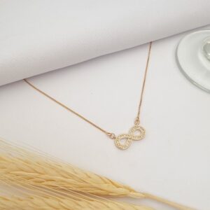 Colar Infinito com Zircônias Banho Dourado