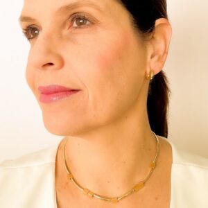 Gargantilha com Canutilhos e Triângulos Banho Dourado
