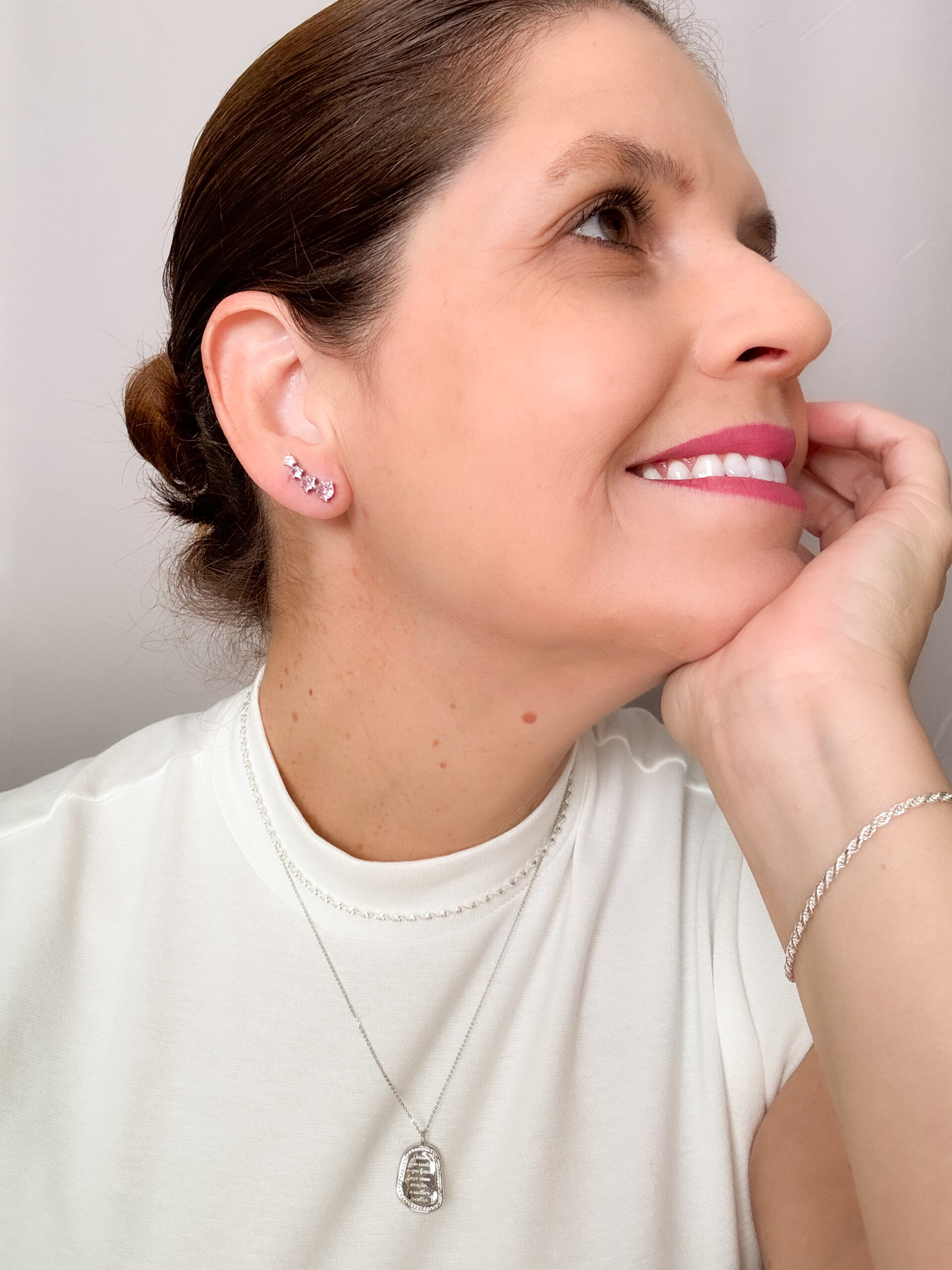 Brinco Ear Cuff Rosa Bebê Banho Branco